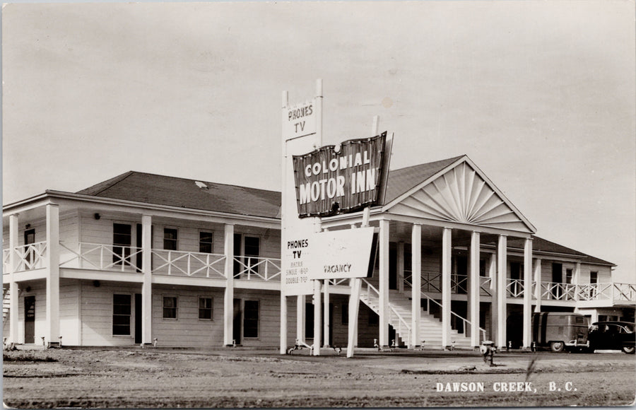 Dawson Creek BC Colonial Motor Inn  Postcard 