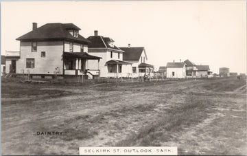 Outlook Saskatchewan Selkirk Street Houses SK Unused Daintry RPPC Postcard SP14