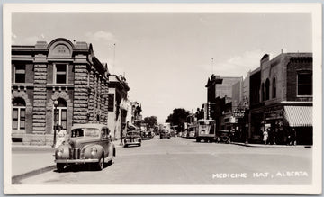 Medicine Hat Alberta Street Scene Club Cafe Boylan Drugs Pingles Unused RPPC Postcard 