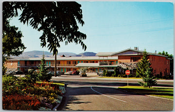 Travelodge Kamloops BC 430 Columbia St. Hotel British Columbia Postcard 