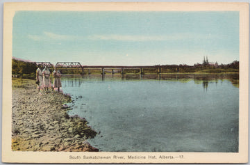 Medicine Hat Alberta South Saskatchewan River Women Shoreline AB Canada Unused PECO Postcard 