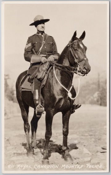 Byron Harmon #811 Royal Canadian Mounted Police RCMP Mountie Postcard 