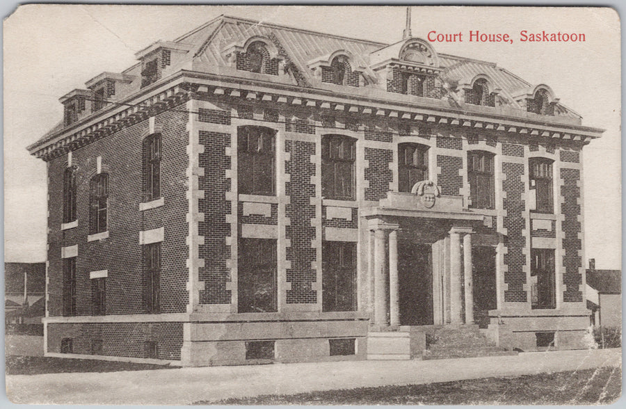 Court House Saskatoon Saskatchewan  Postcard 