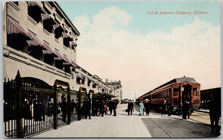 CPR Station Calgary Alberta Train Depot Passengers Postcard