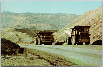 Butte Montana Berkely Pit Giant Yuke Trucks Haul Copper Rock Unused Postcard 