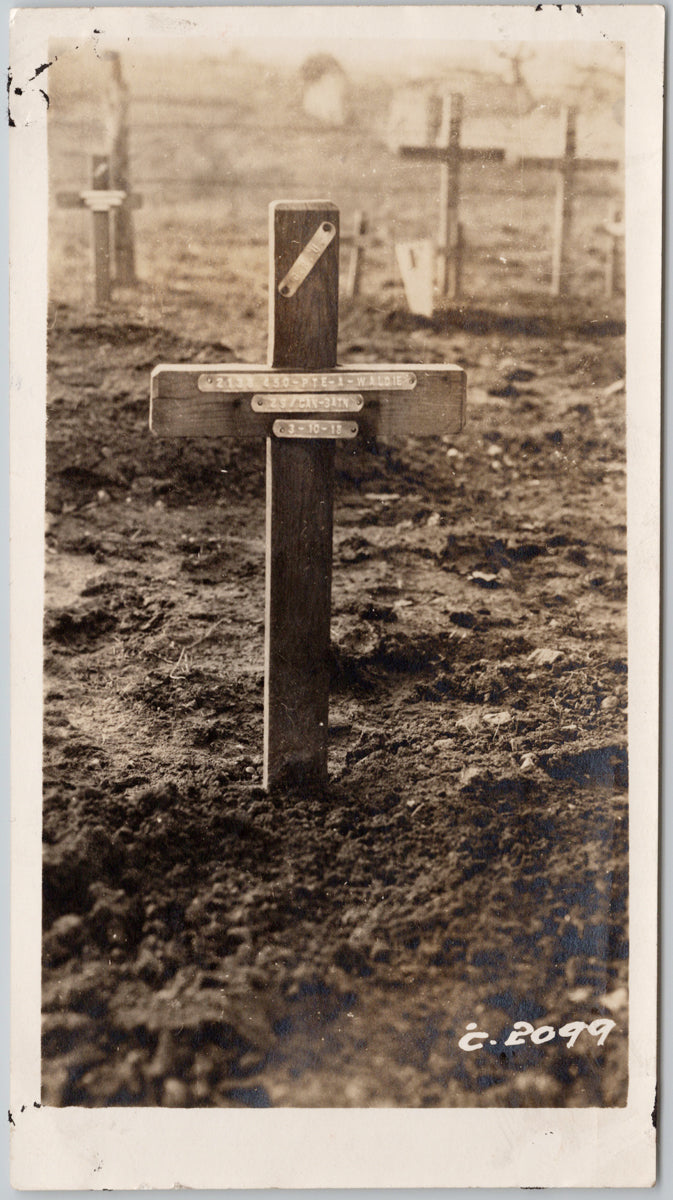 (3 Images) Le Treport France Canadian Soldier 'Waldie' and other Soldiers Wounded Man Nurse No.2 General Hospital WW1 1915 RPPC Postcard SP21