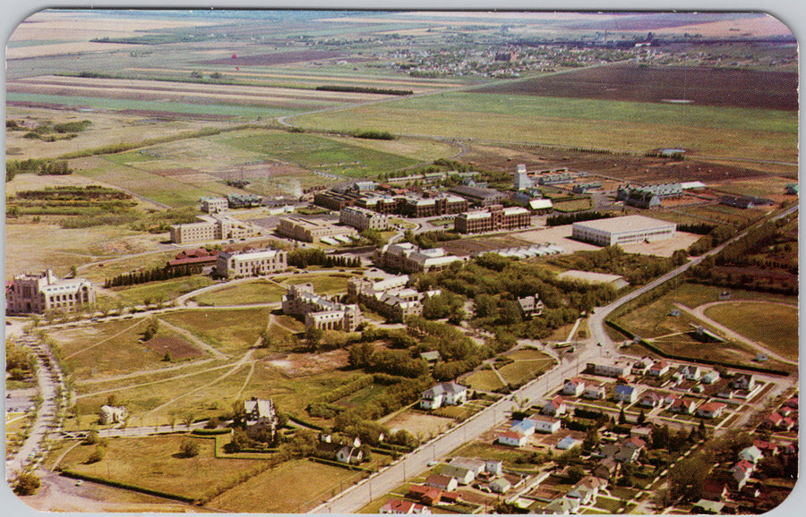 University of Saskatchewan Saskatoon Aerial View Sutherland Unused Vintage Postcard