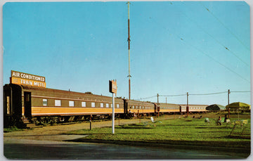 Sioux Chief Traintel Train Motel Sioux Falls SD Postcard 