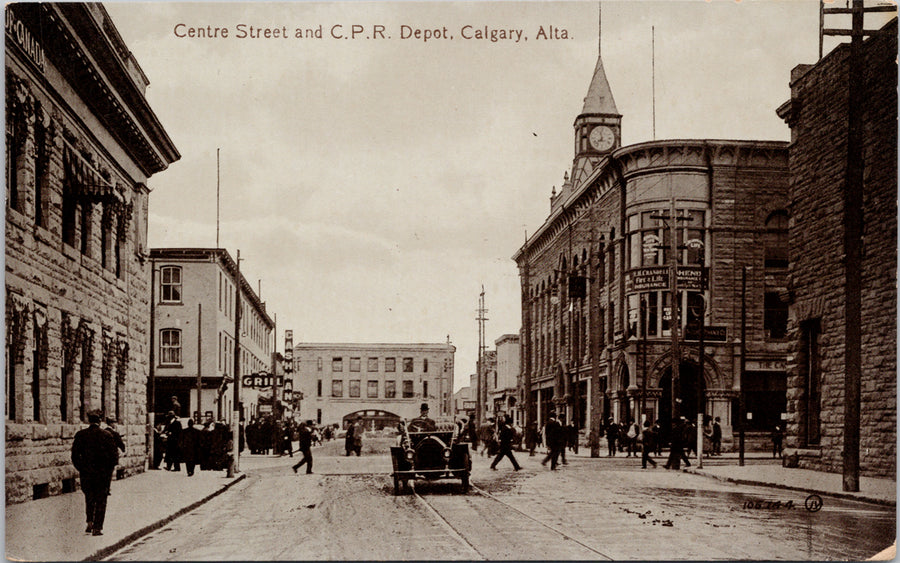 Calgary Alberta Centre Street & CPR Depot AB Unused Postcard S3