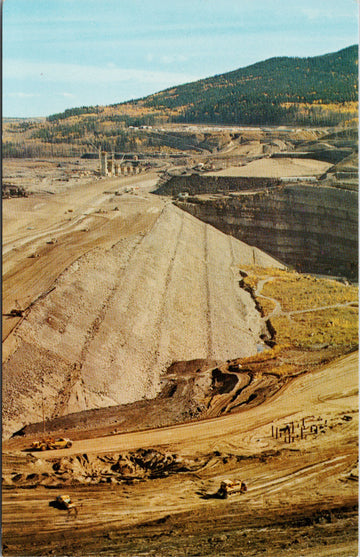 Construction Peace River Damsite BC British Columbia Unused Postcard S4