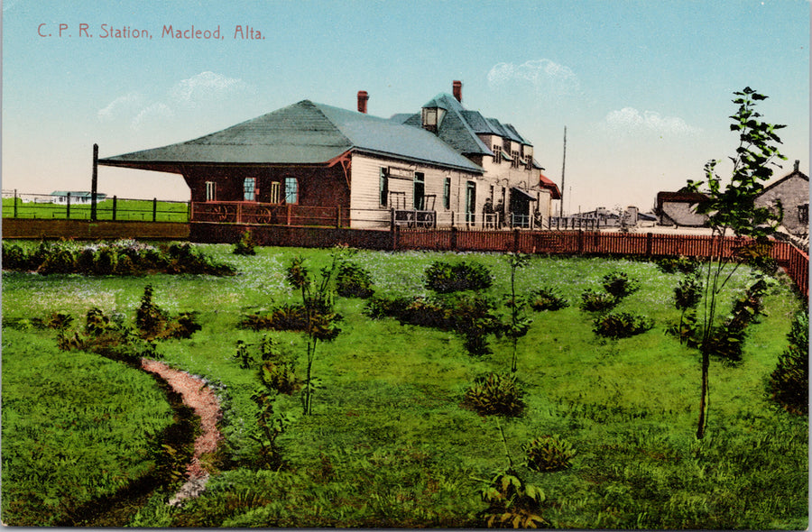 Macleod Alberta CPR Station Train Railways Depot  Postcard 