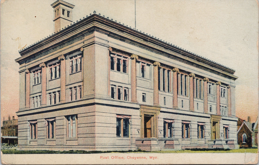 Post Office Cheyenne WY Wyoming Unused Litho-Chrome Postcard 