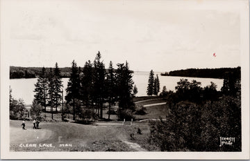 Clear Lake Manitoba Golf Course Golfer Postcard 