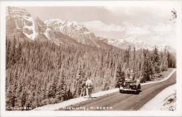 Columbia Icefield Highway Alberta People Automobile Harry Rowed Postcard 