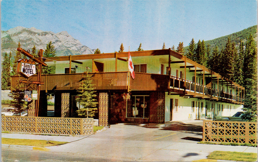 The Banff Motel Banff Alberta AB Unused Vintage Postcard