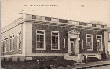 St Johnsbury VT Post Office c1953 Photolux Postcard 