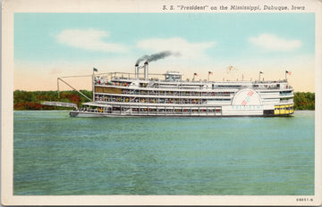 SS 'President' Steamship on Mississippi River Dubuque IA Iowa Postcard 