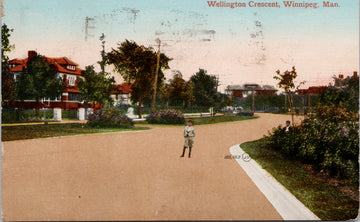 Wellington Crescent Winnipeg Postcard